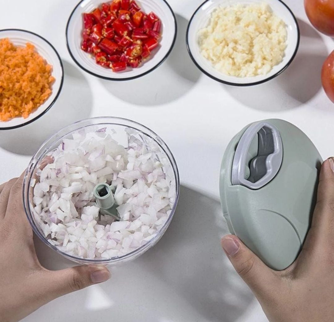 Manual Hand Pull Food Chopper (500ML) – Portable Vegetable Cutter for Onion, Garlic, Nuts & Fruits